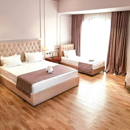 Portik Hotel Berat Exterior foto