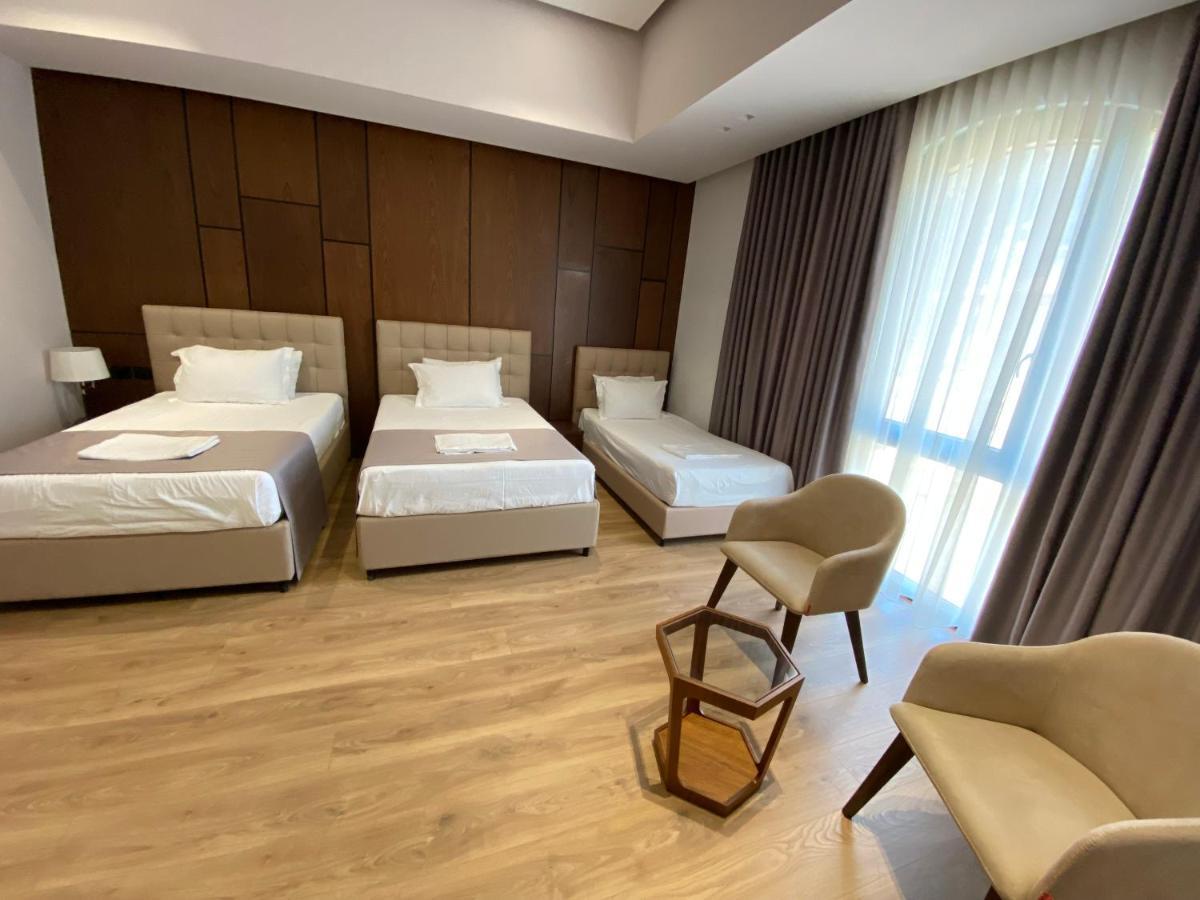 Portik Hotel Berat Exterior foto
