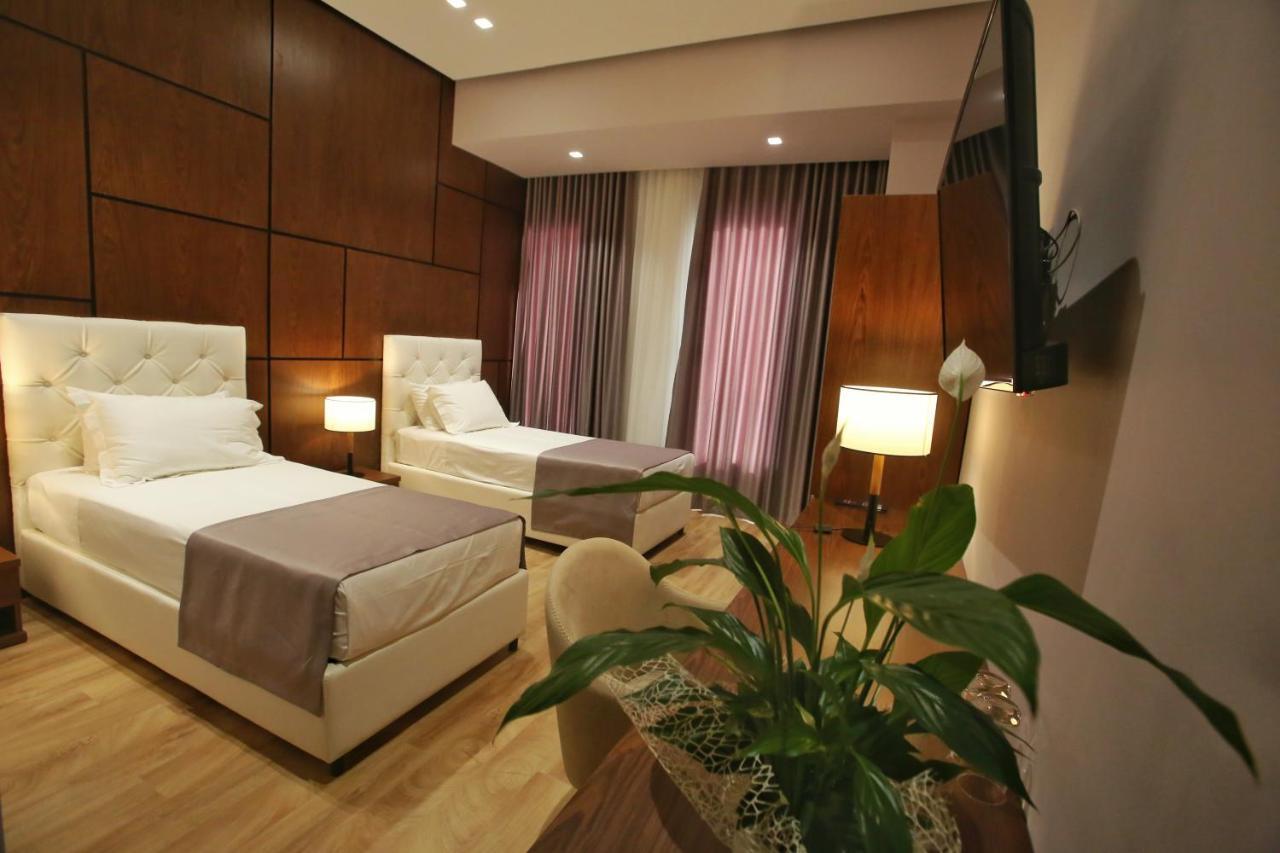 Portik Hotel Berat Exterior foto
